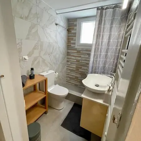 Downtown Apartment